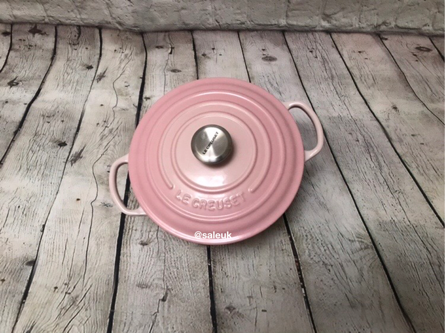 (PREORDER) Le Creuset Round 20cm Shell Pink