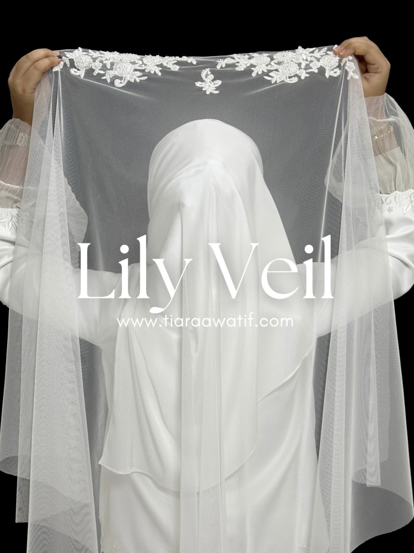 LILY VEIL