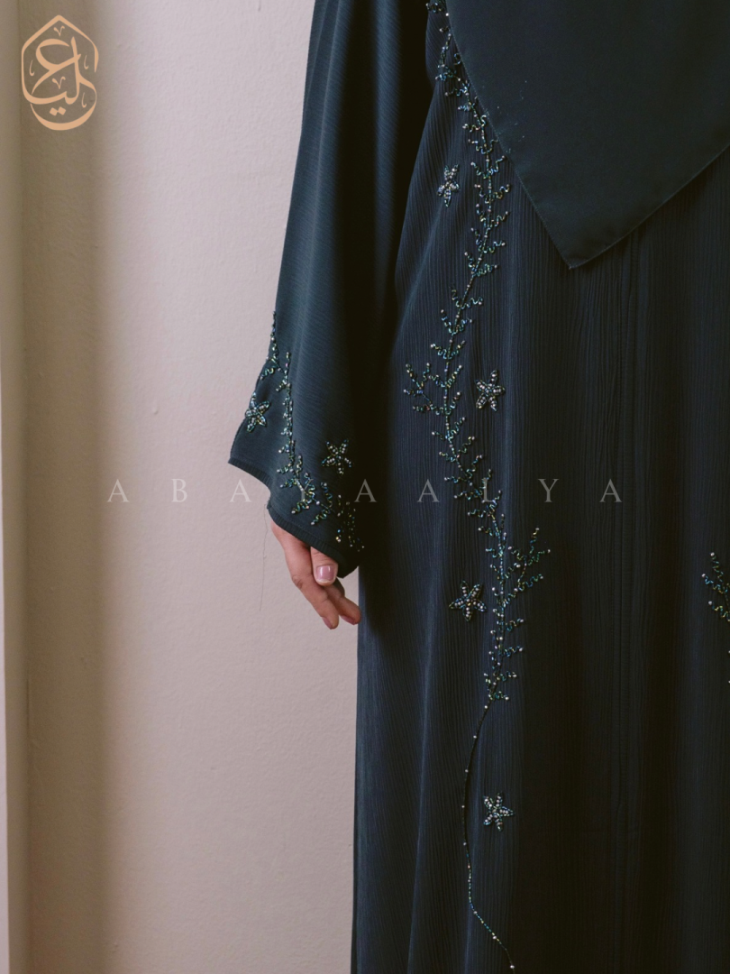 Lanaa Abaya