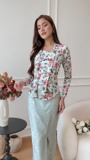 ROSELLE KEBAYA IN SERI JELITA