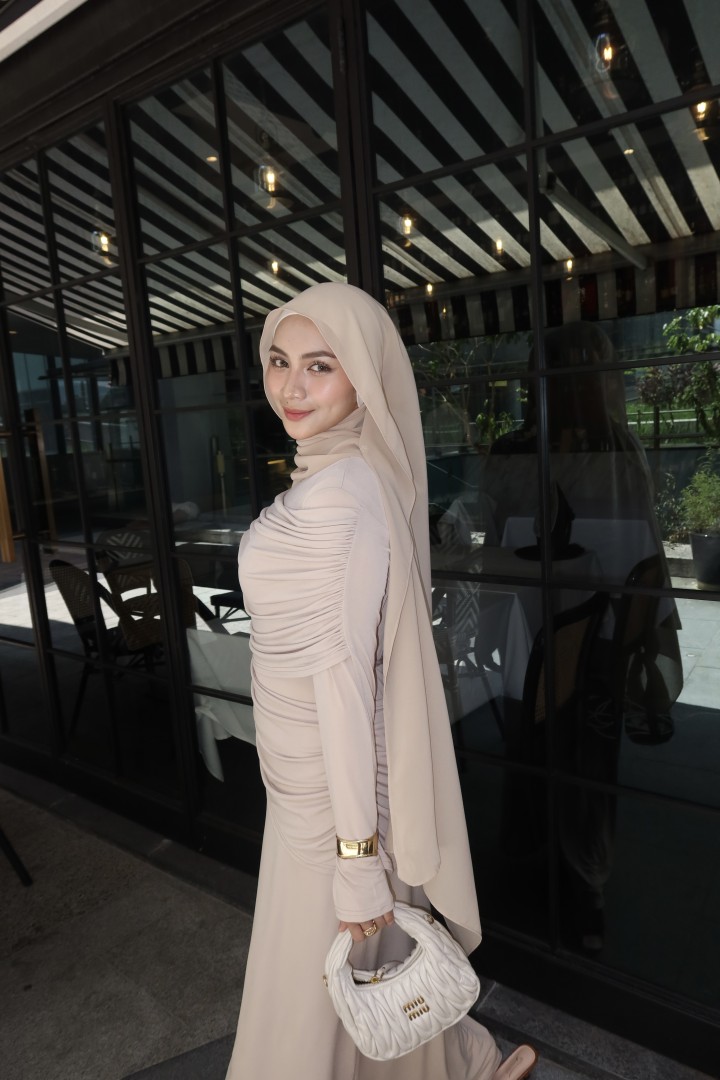 QUINTESSA BEIGE