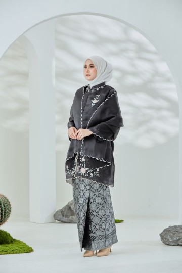 Seroja Klasik - Black
