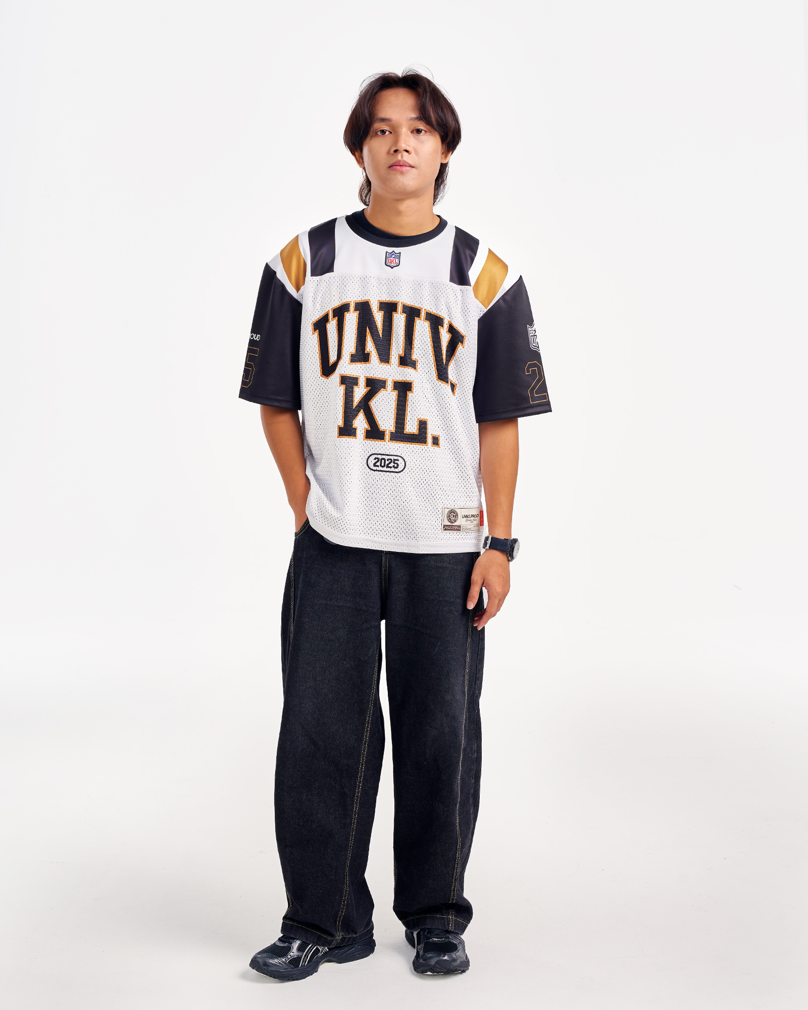 univ-kl-yr25-mesh-oversized-black-gold-readystock