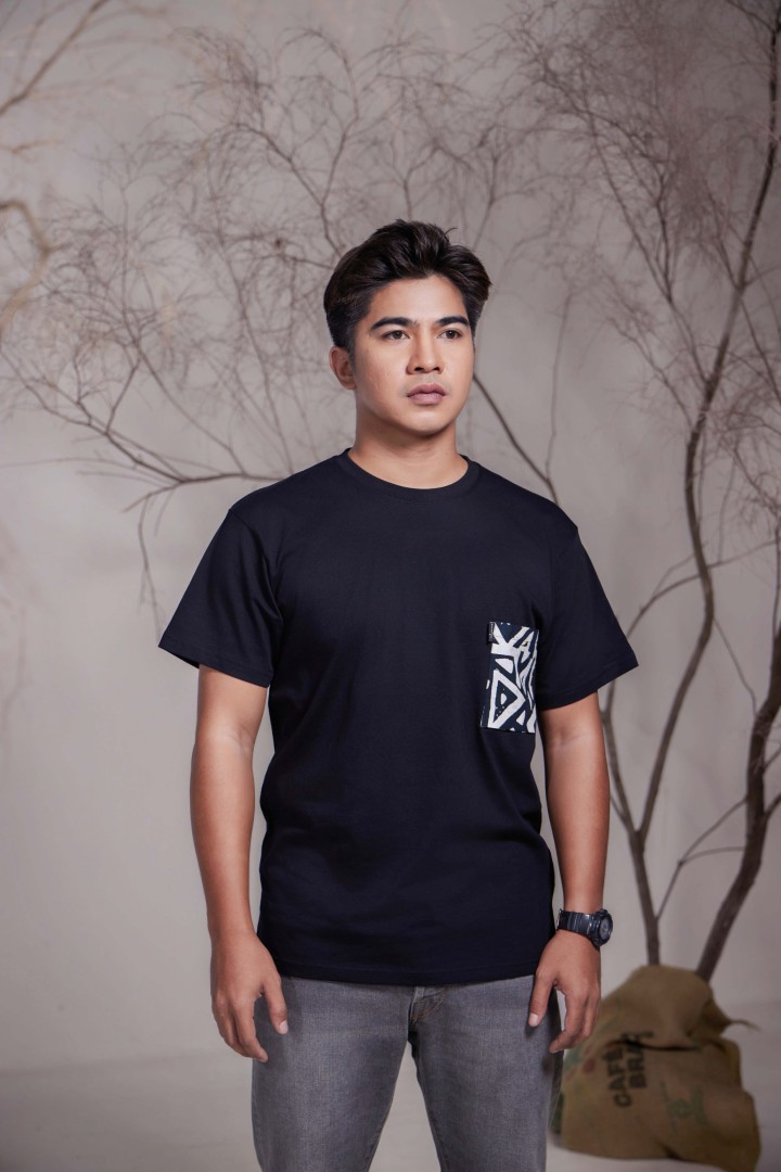 T-SHIRT POCKET BATIK ASLI OBLIGASI (BLACK)