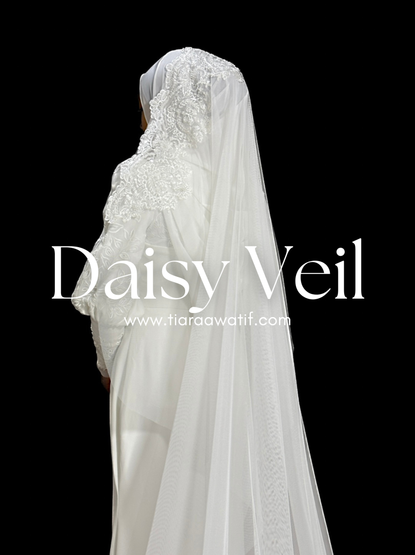 DAISY VEIL