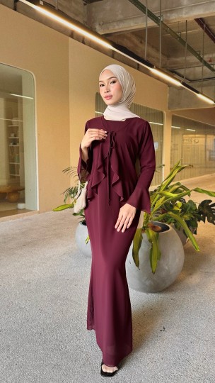 RHEA RUFFLE SET DRESS IN LADY BURGUNDY