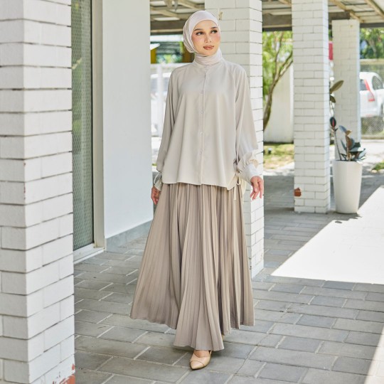 SKIRT PLEATED PALE BEIGHE