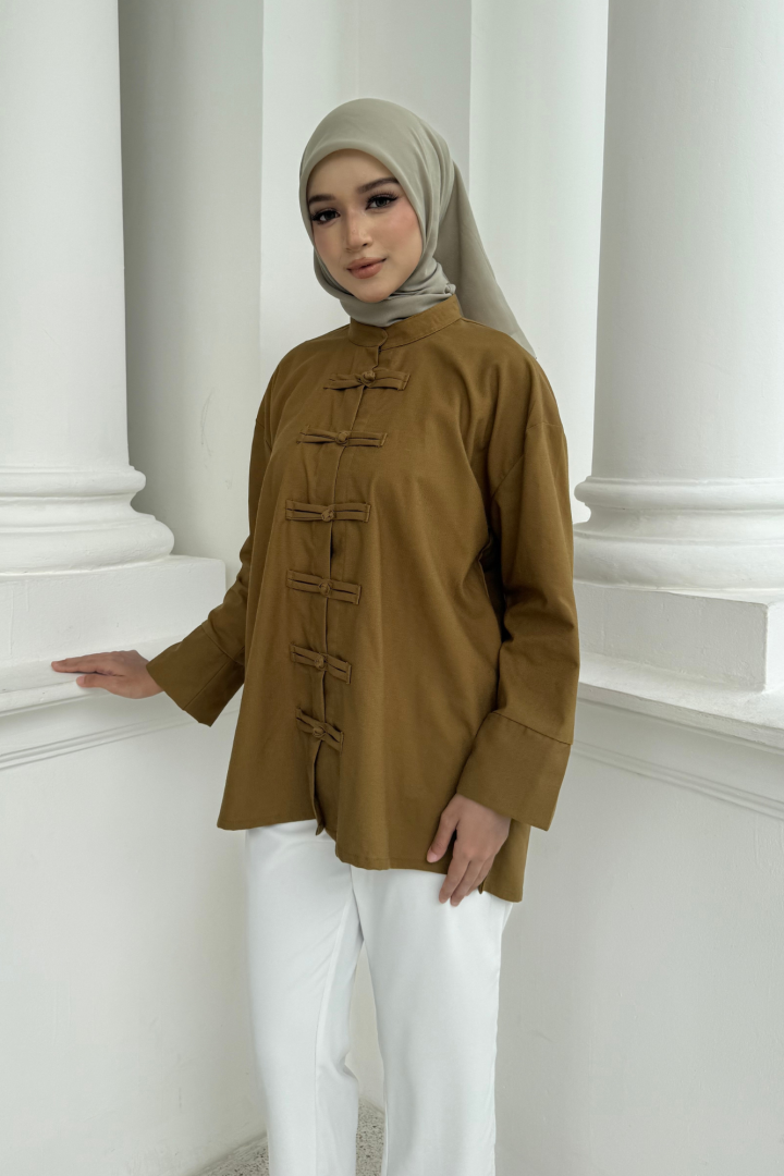 Yin Mandarin Linen Top Olive - Image 4