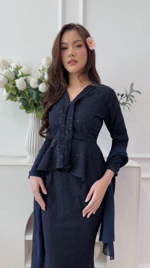 NELISSA BLINK PEPLUM KEBAYA IN GLOWING DARKBLUE