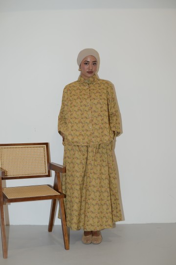 Dian in Honey Petal