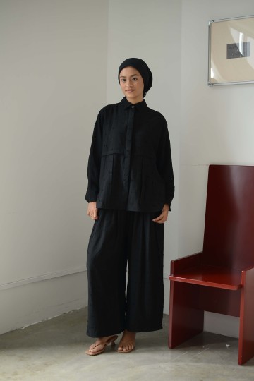 Lea Set in Classic Black