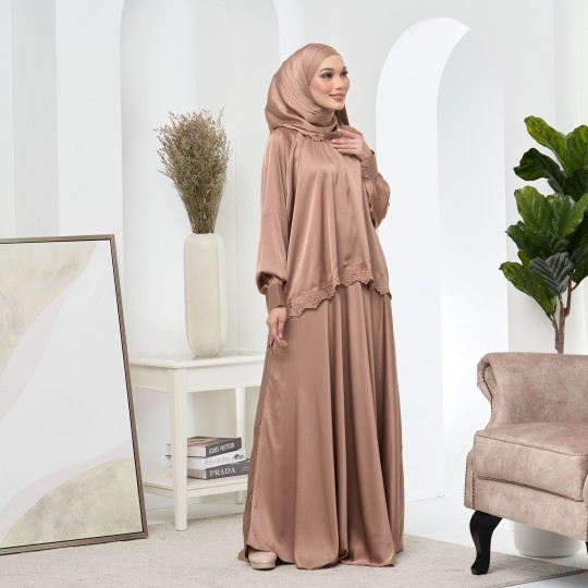 RANIA MOCHA