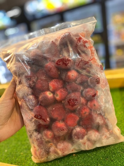 FROZEN STRAWBERRY