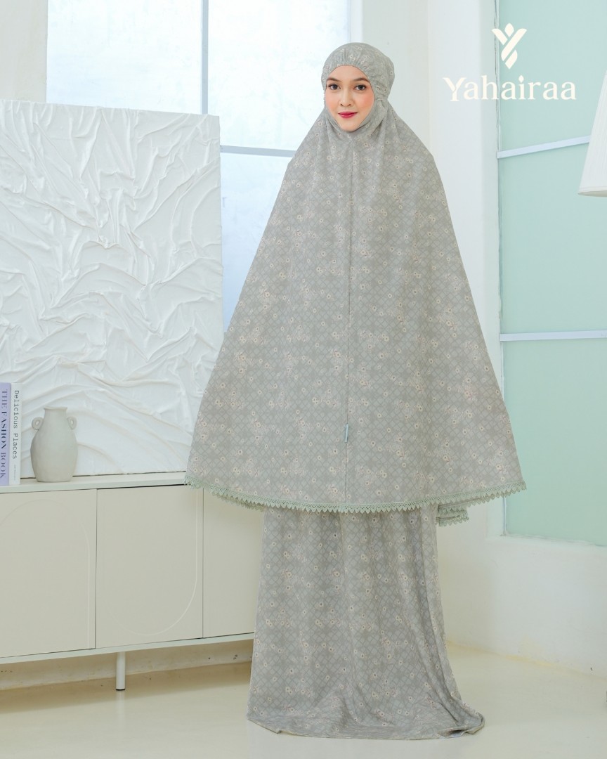 TravelLuxe | Airy Arya | Greenish Gray