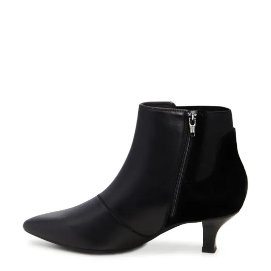 Clarks Kepley Erin Boot in Black