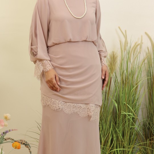 Dewi Kurung (Chocolate)