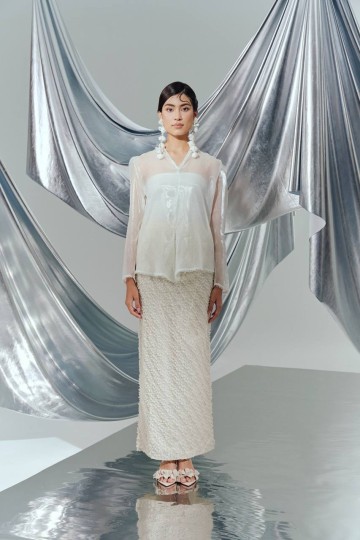 DAYANG SRI INTAN (OFF WHITE)