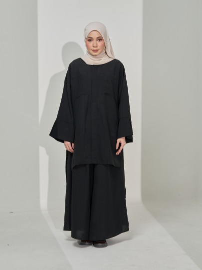 Aera Plain in Black