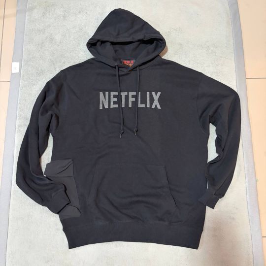 Netflix x BEAMS Collab Pullover Hoodie - Black
