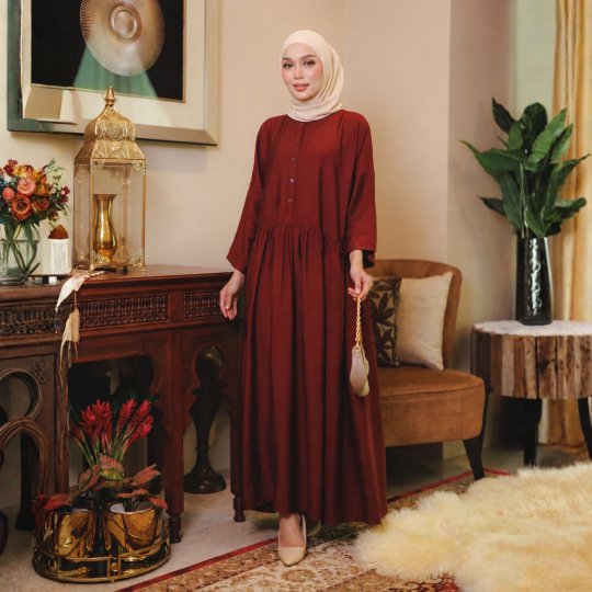 NURRAA MAROON