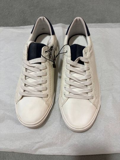 Pull & Bear Perforated Casual Sneakers - Off-White/Navy