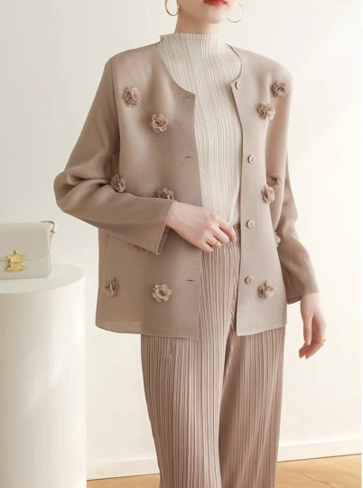 Eleyna Pleated Top