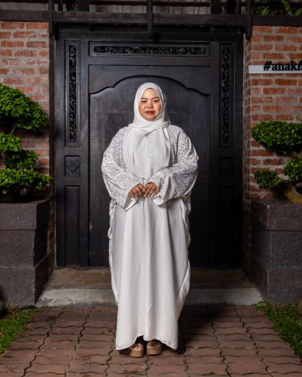 Ameena Abaya - White
