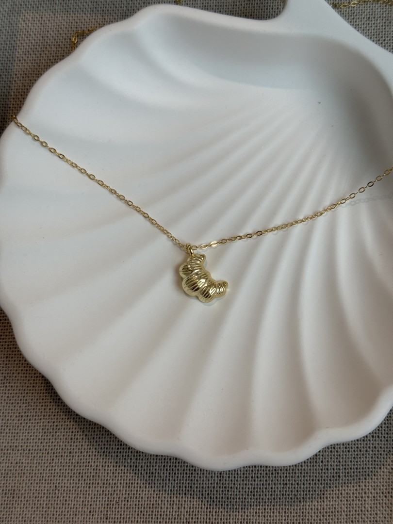 Croissant necklace - Image 5