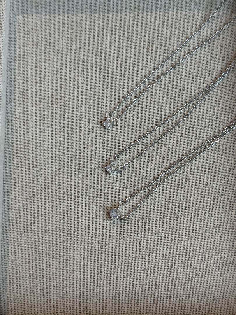 Emi necklace - Image 3