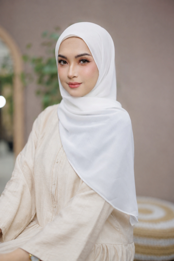 AMEERA OFF WHITE