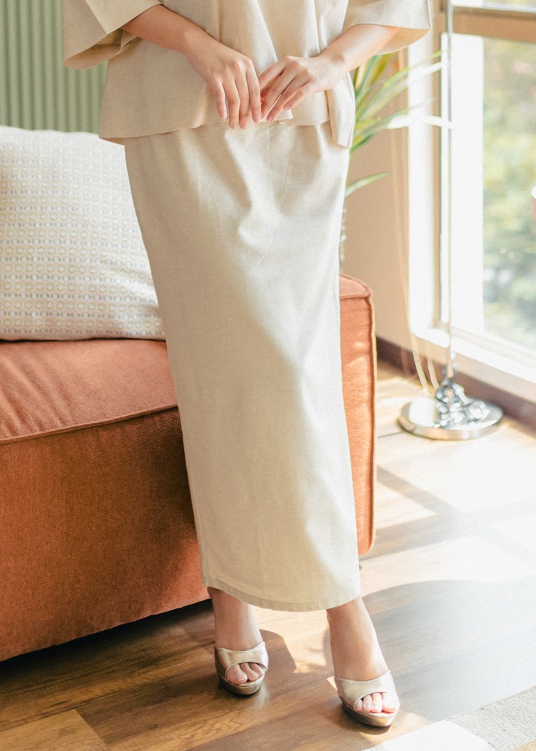 Skirt in Oatmeal