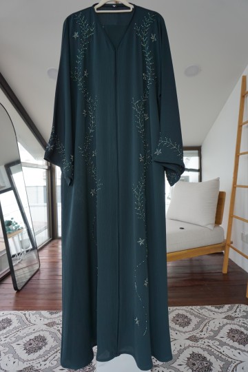 Lanaa Abaya
