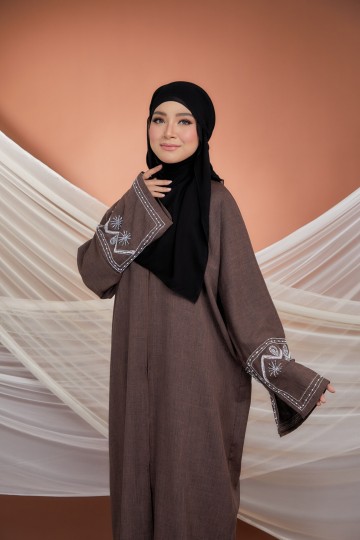 Eyana (Rich Brown)