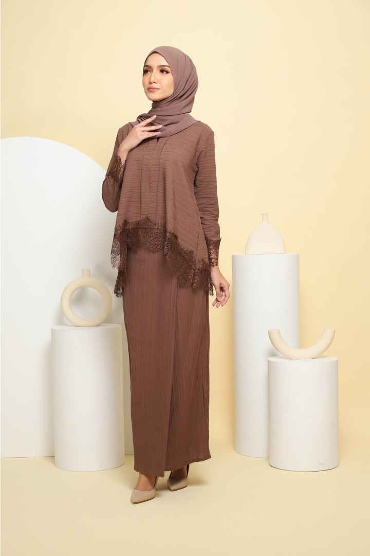 KEBAYA MAYA DARK BROWN - Image 2
