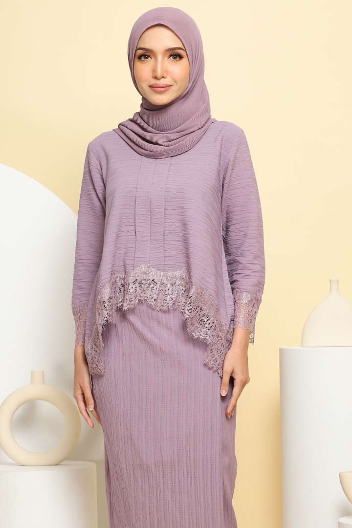 KEBAYA MAYA LAVENDER - Image 1