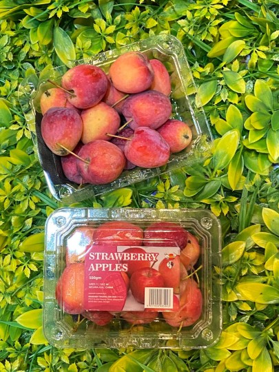 China Strawberry Apple 1box