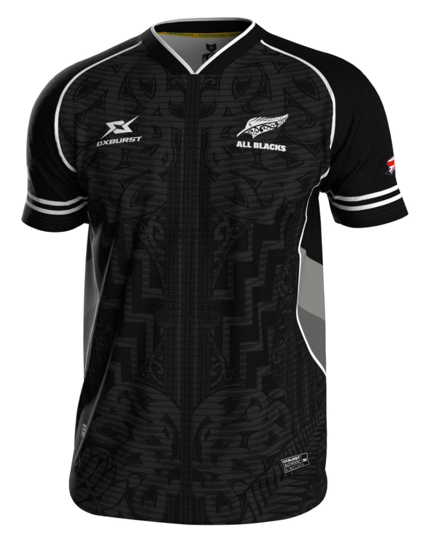 Flat V-Neck All Blacks - Image 2