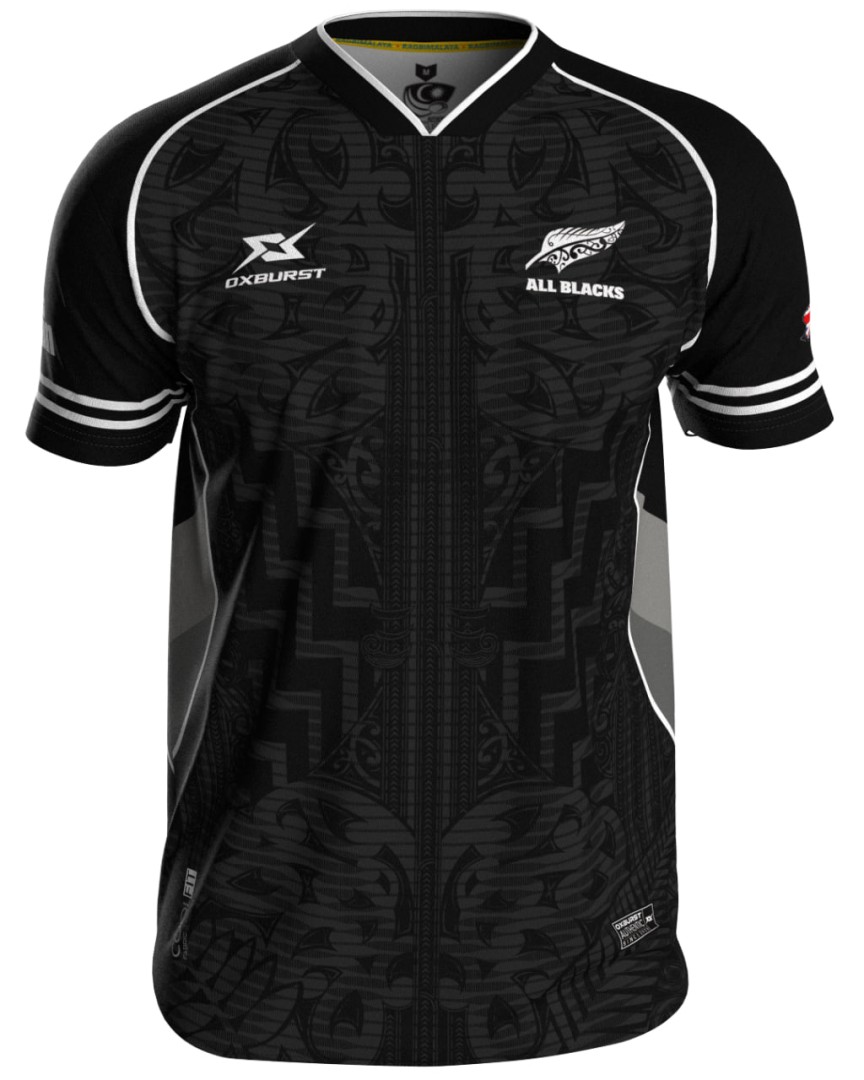 Flat V-Neck All Blacks