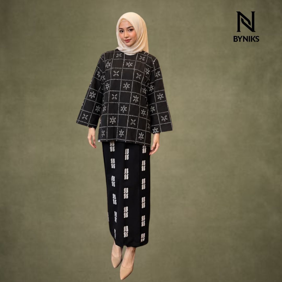 NEW ITEM - BAJU KURUNG BATIK KASTURI [K02 FULL BLACK]