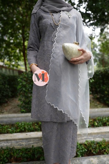 RANIA KEBARUNG GREY ORGANZA SILK