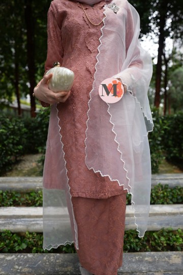 RANIA KEBARUNG PINK PEACH ORGANZA SILK