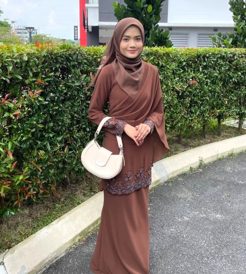 Kurung Elena