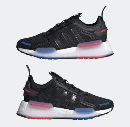 adidas Originals NMD_V3 Boys' Grade School Size UK5 Only