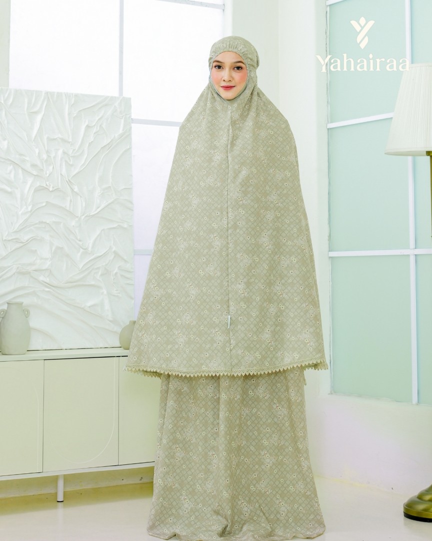 TravelLuxe | Airy Arya | Sage Green