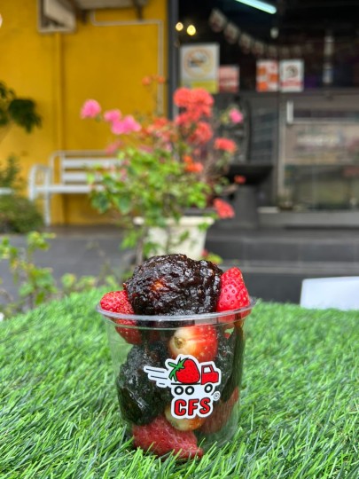Strawberry Cup Kuah Rojak MakBee