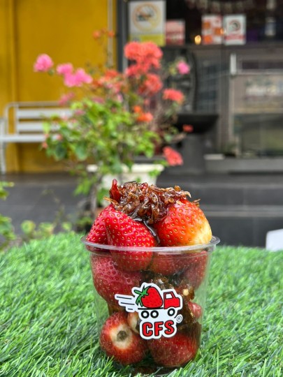 Strawberry Cup Namplawan
