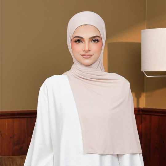 ADEENA VANILLA CREAM -02
