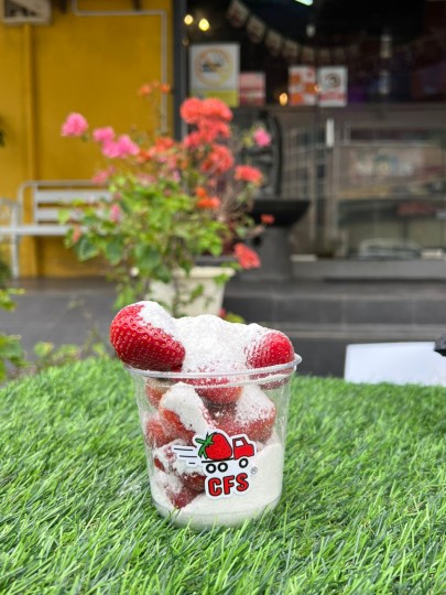 Strawberry Cup Asam Boi Putih